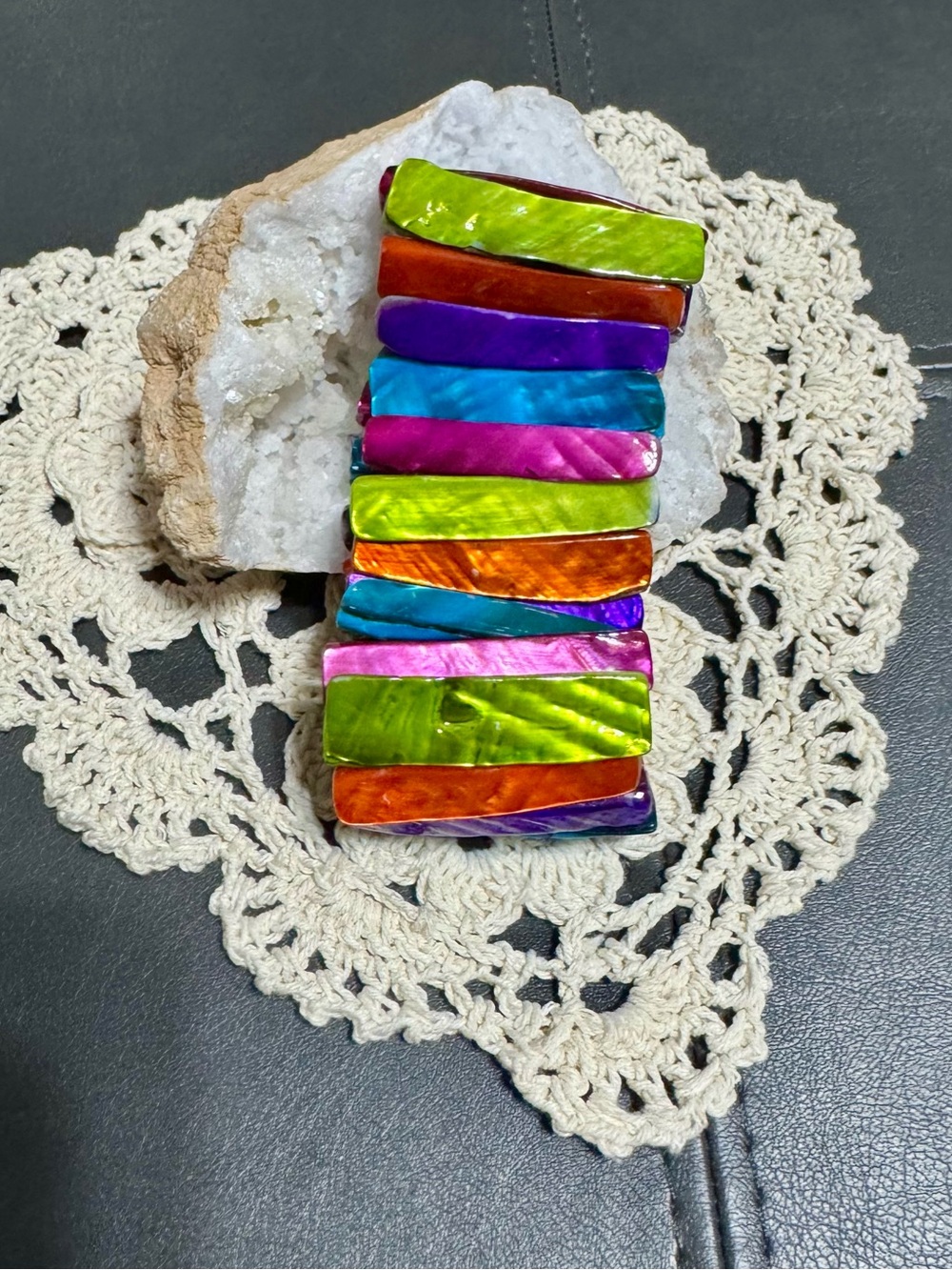 Multi-Color Shell Stretch Bracelet - Picture 5 of 8
